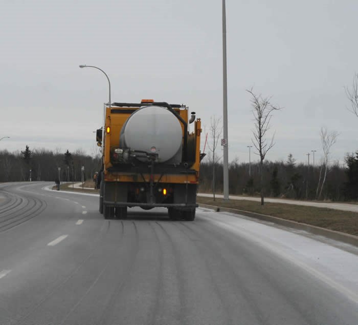 truck applies brine