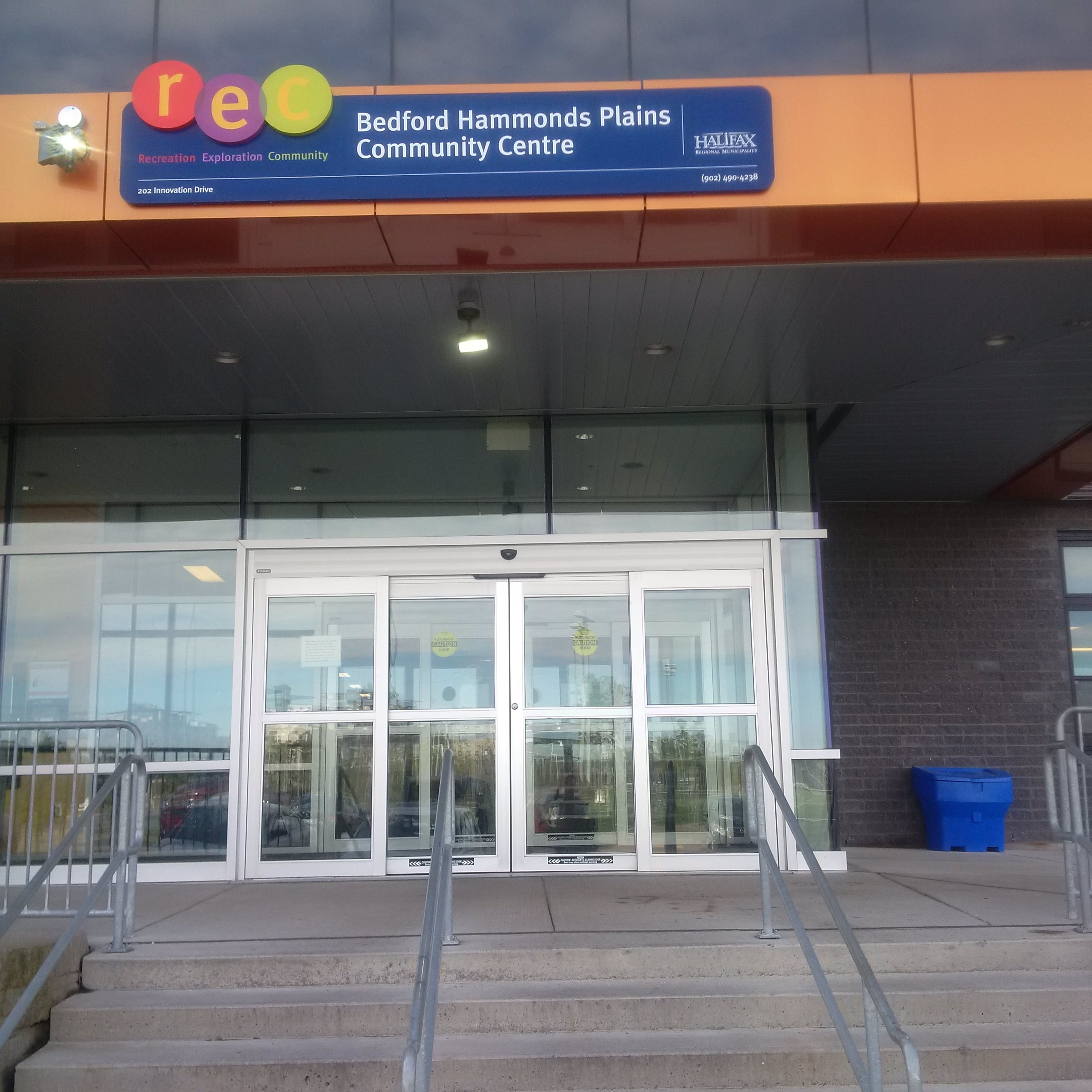 front entrance of the Bedford Hammonds Plains Community Centre