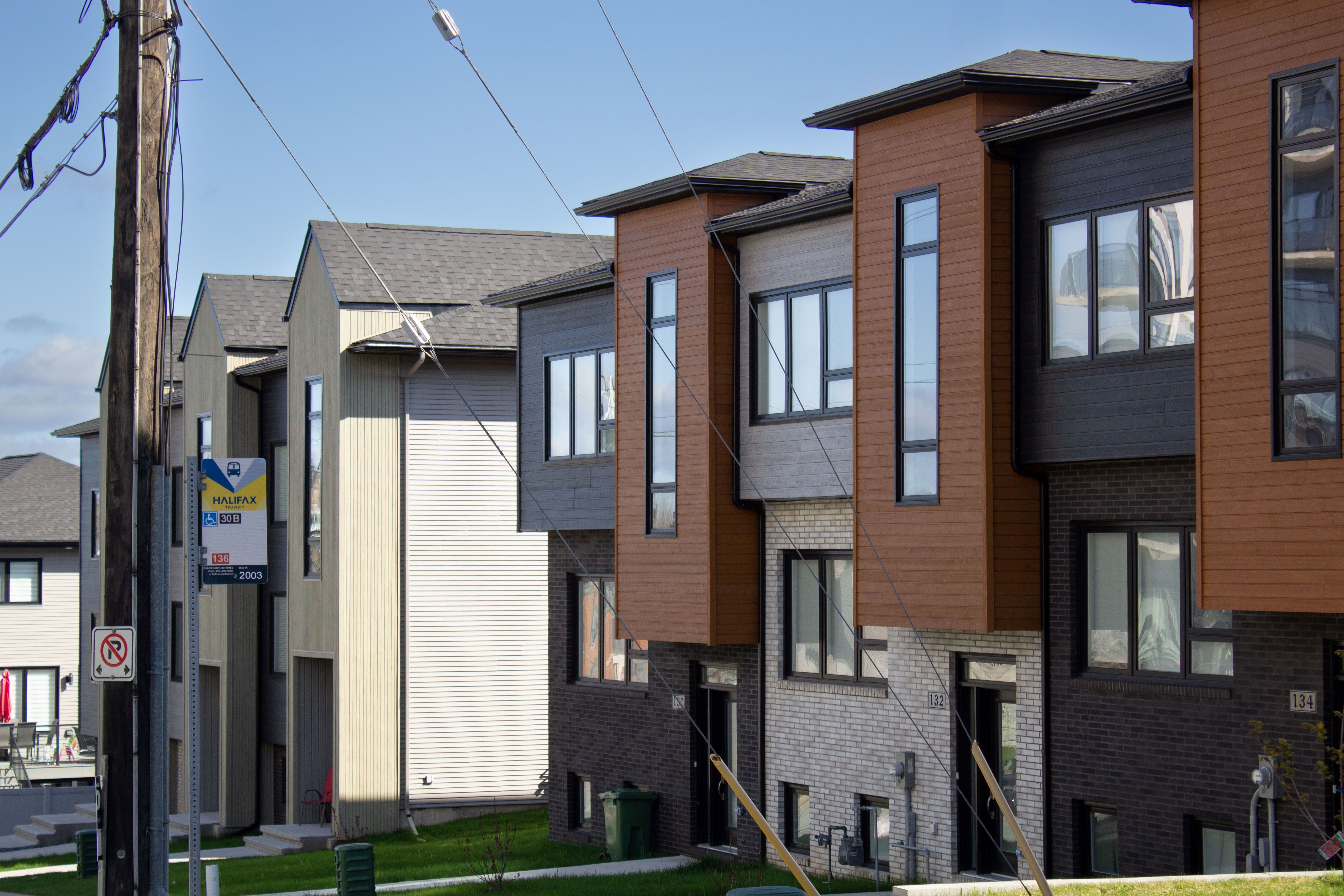 townhouses in clayton park