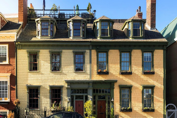 Street view of Heritage property on Morris Street.