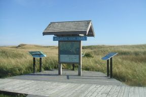 Atlantic View trailhead kiosk